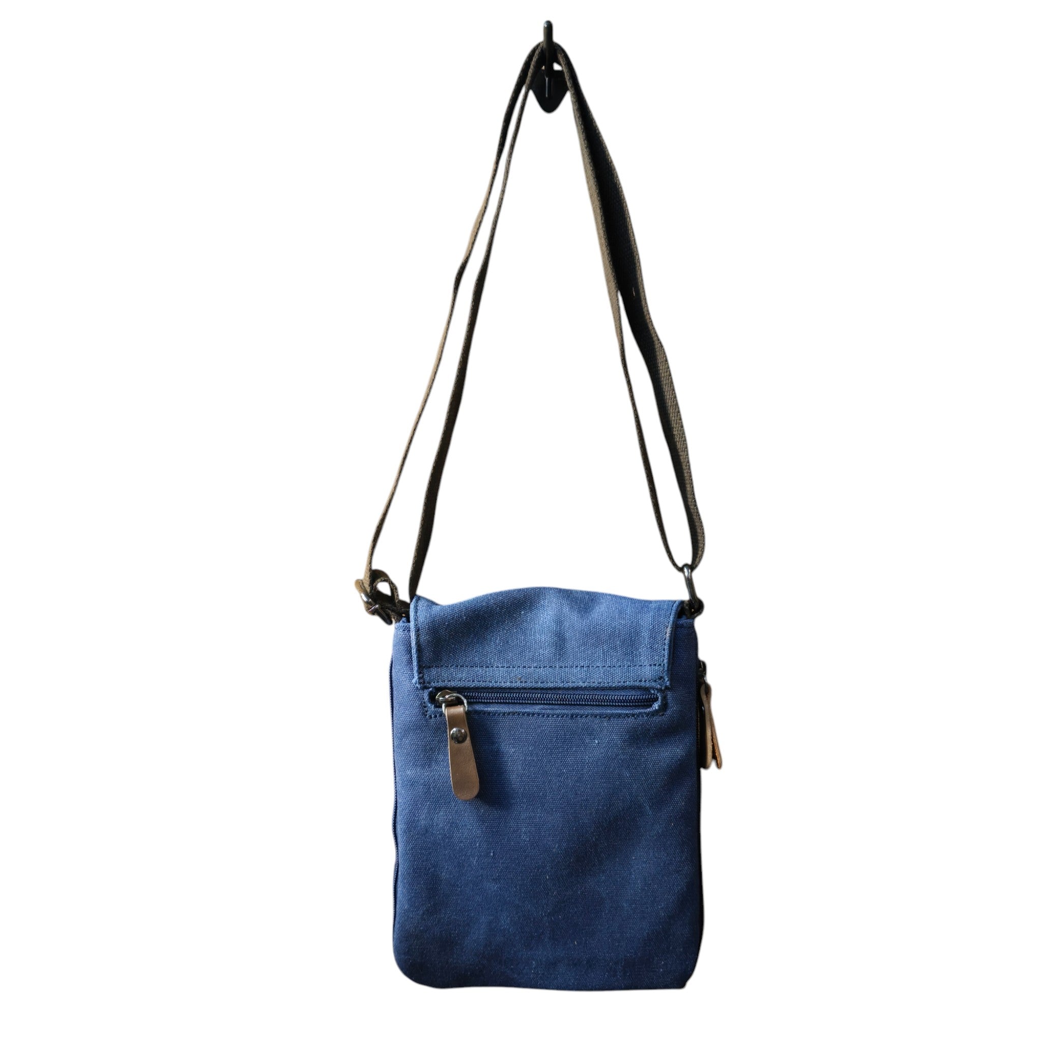 Montana Twist Slim Canvas Messenger Bag