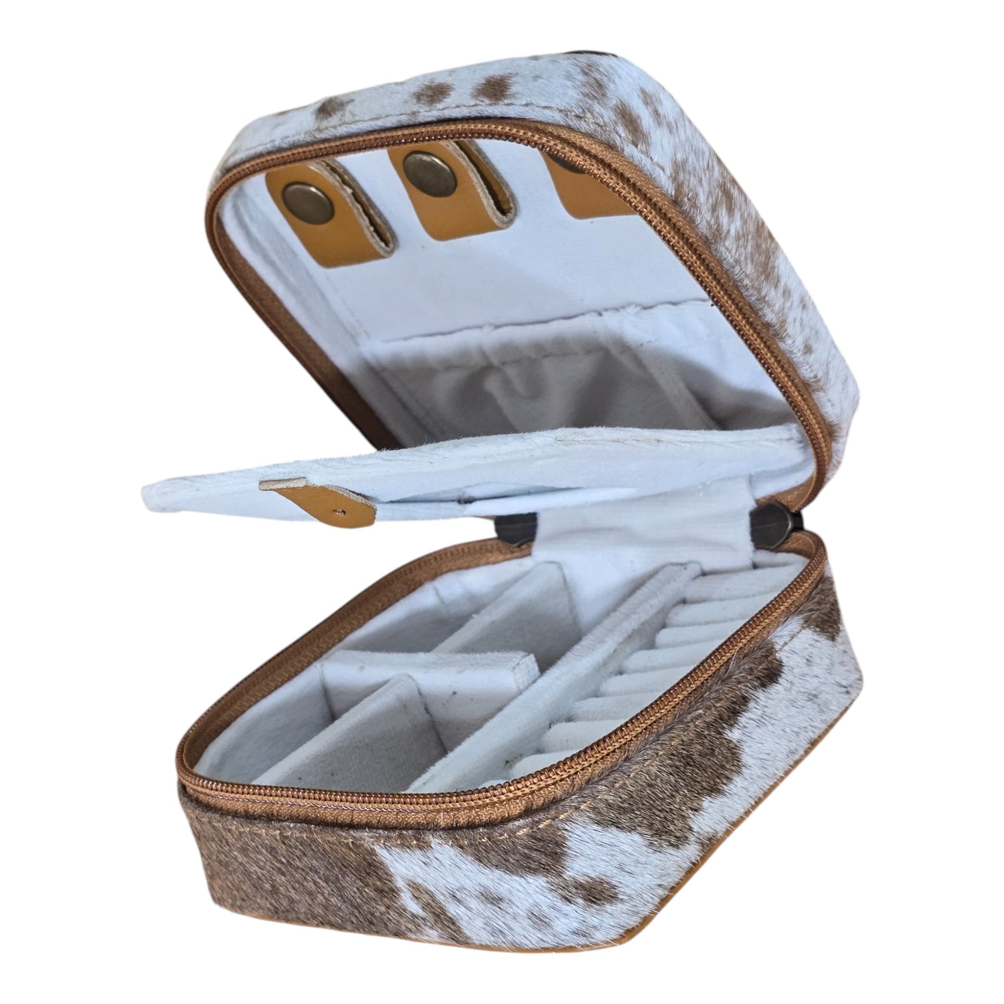 Montana Twist Genuine Leather Embossed Jewelry Case - Western Flora